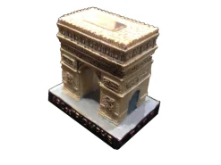 Arc de Triomphe en résine