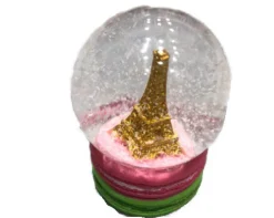Boule de neige tour Eiffel 2 macarons
