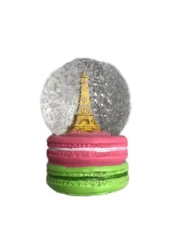 Boule de neige tour Eiffel 2 macarons
