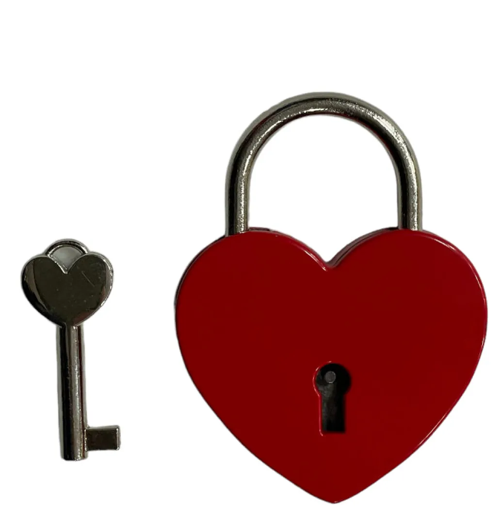 Cadenas cล“ur rouge avec clé cล“ur